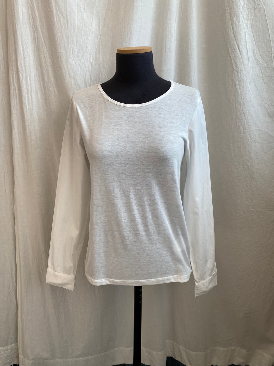 CHOCOL RAFFINE 화이트 베이직탑(M) 상품이미지1