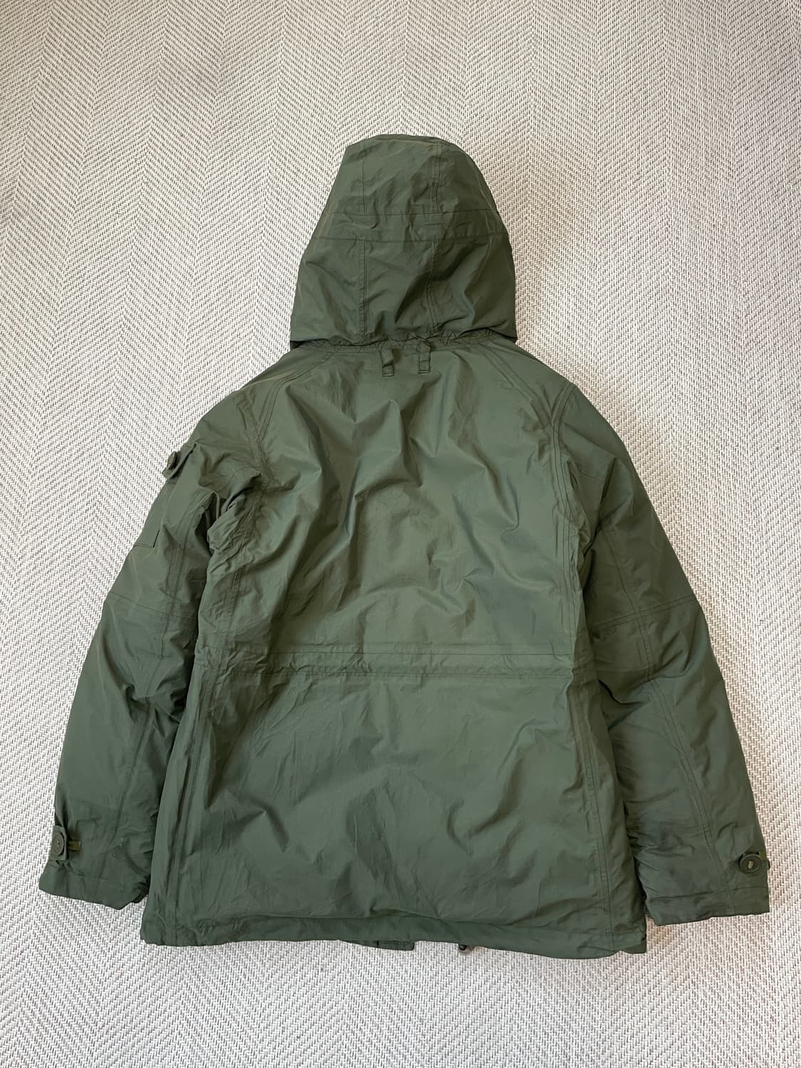 AIGLE 에이글 필드 포켓 밀리터리 후드 다운 파카 J03853 상품이미지5