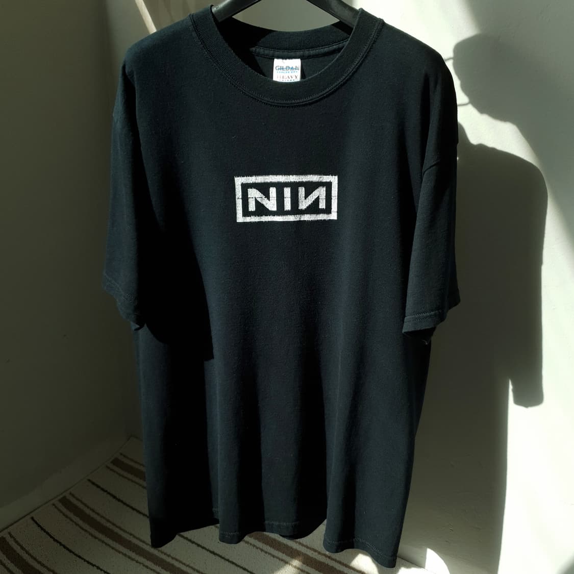 GILDAN 'NIN [WITH TEETH]' print tee 상품이미지1