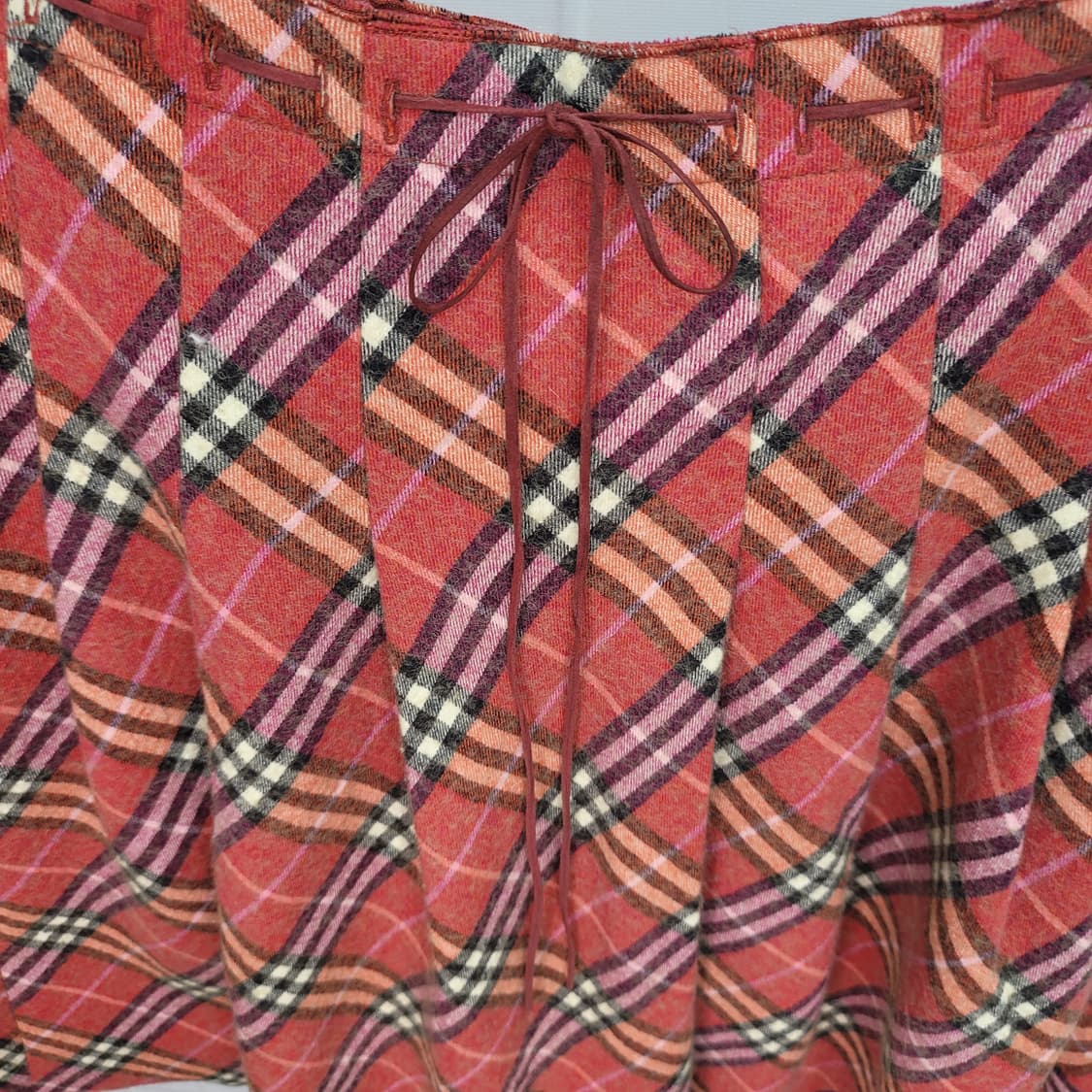 버버리 블루라벨 미디 체크 스커트 치마 36사이즈 27인치 상태 최상 상품이미지6