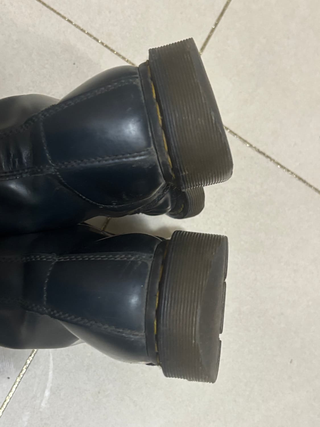 닥터마틴 1460 8홀 부츠 EU41 상품이미지7