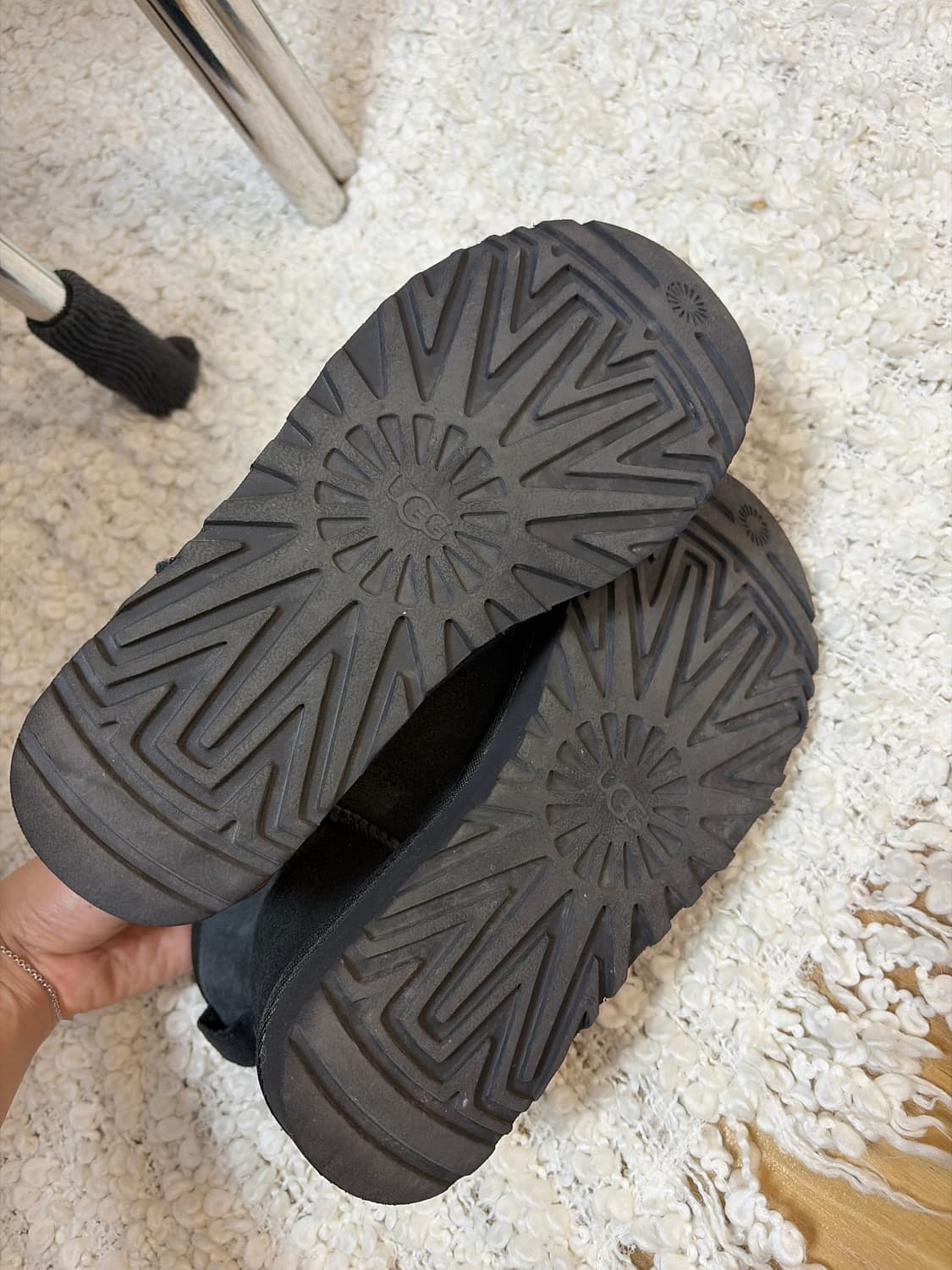 어그 블랙 클래식 미니 II 240 37 사이즈 상품이미지6