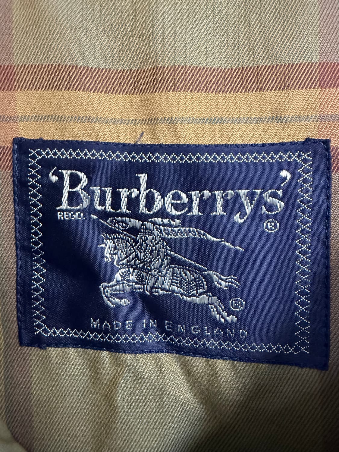 버버리 헌팅 자켓 상품이미지3