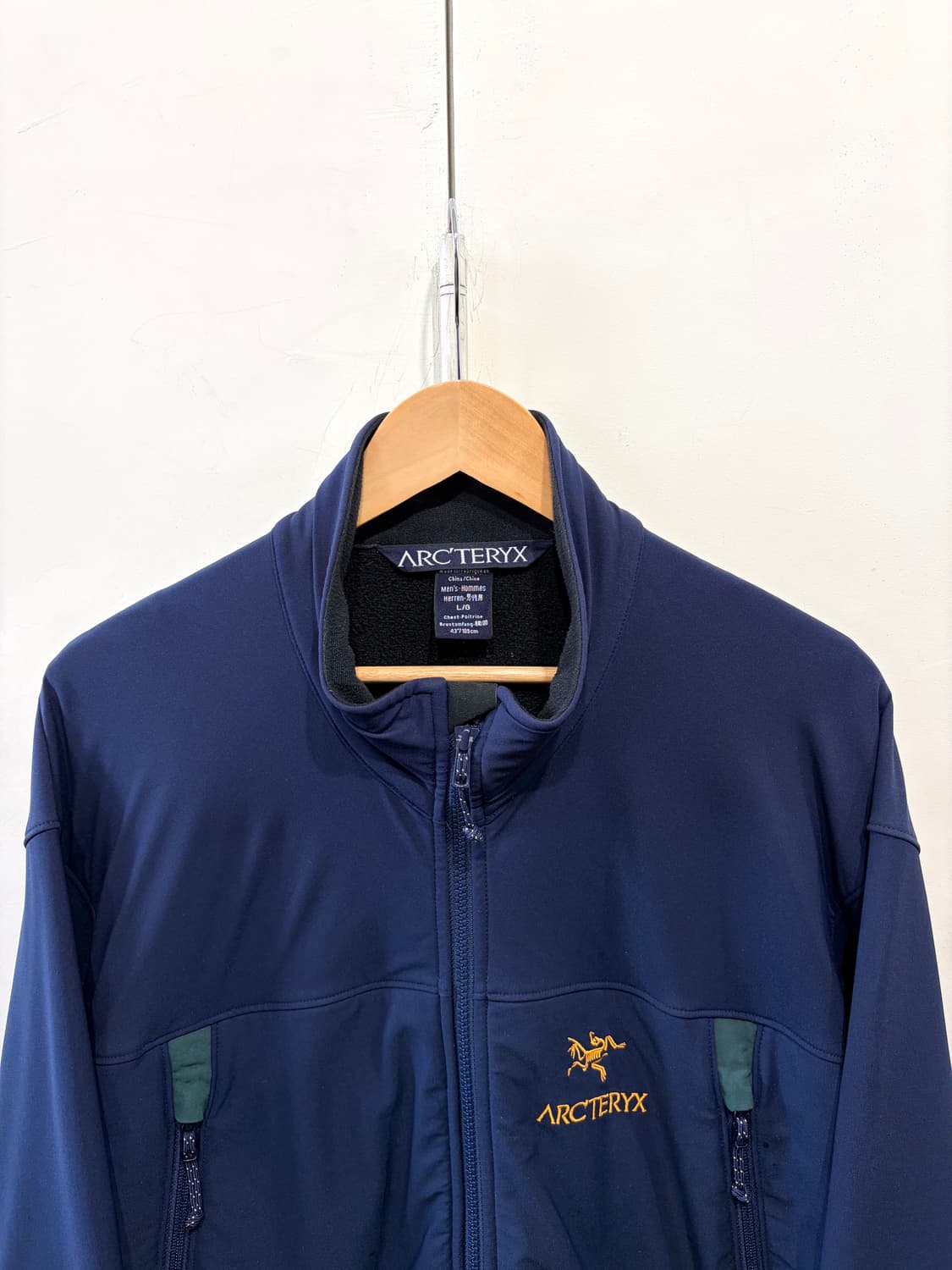 아크테릭스 감마 SV 소프트쉘 자켓 상품이미지2