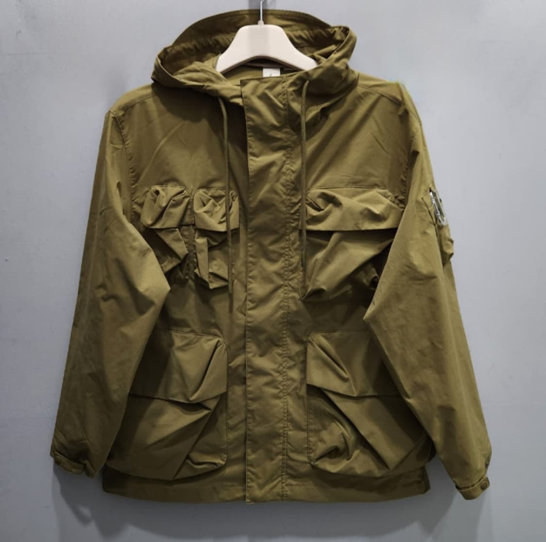 하이드아웃 볼륨 포켓 윈드브레이커 머스타드 색상 3 사이즈 상품이미지1