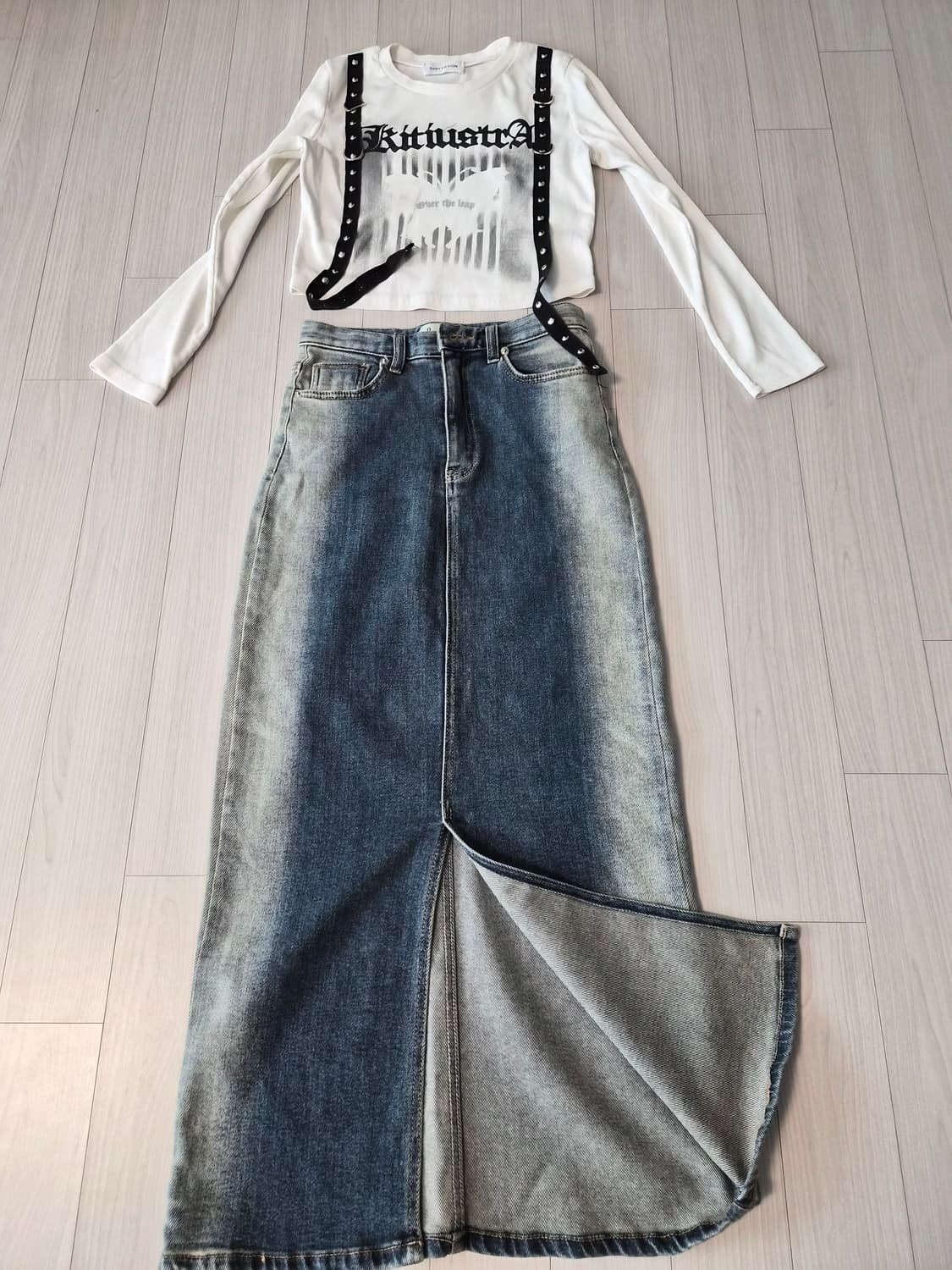 [OOT Seoul] 빈티지 워싱 데님 롱 스커트 (앞트임) 상품이미지1