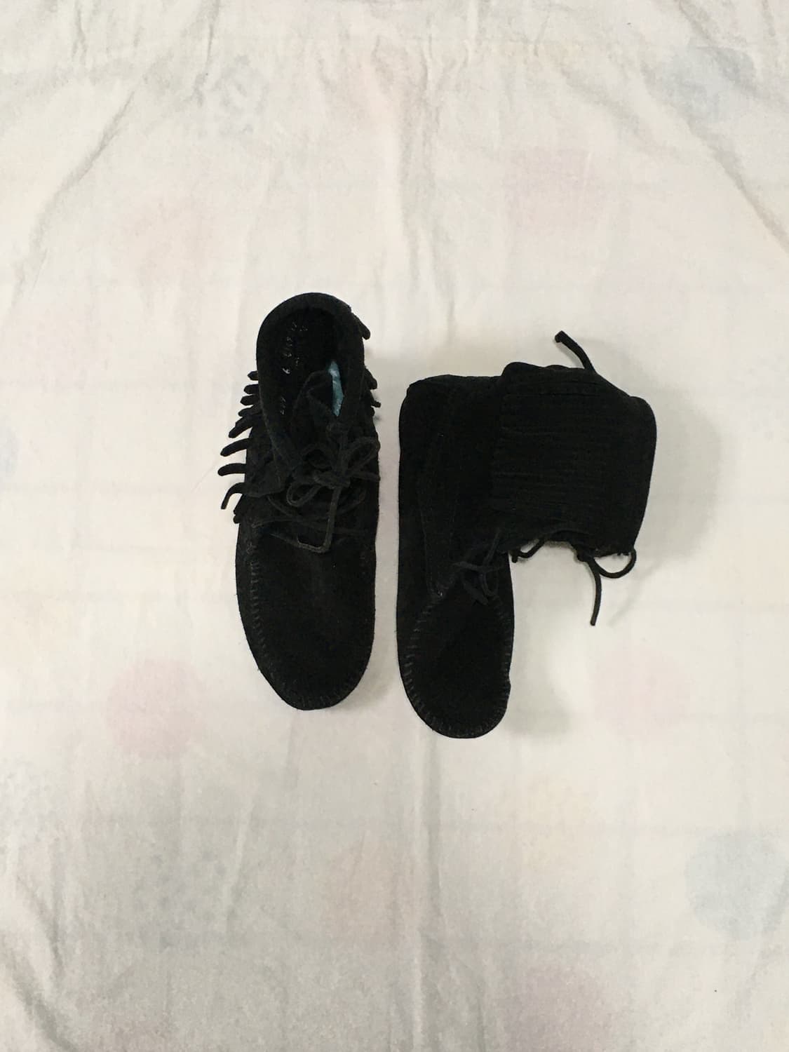 미네통카 Minnetonka 블랙 부츠 상품이미지1