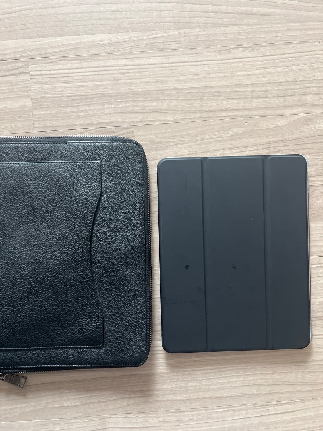 코치 아이패드 케이스 11인치 상품이미지2