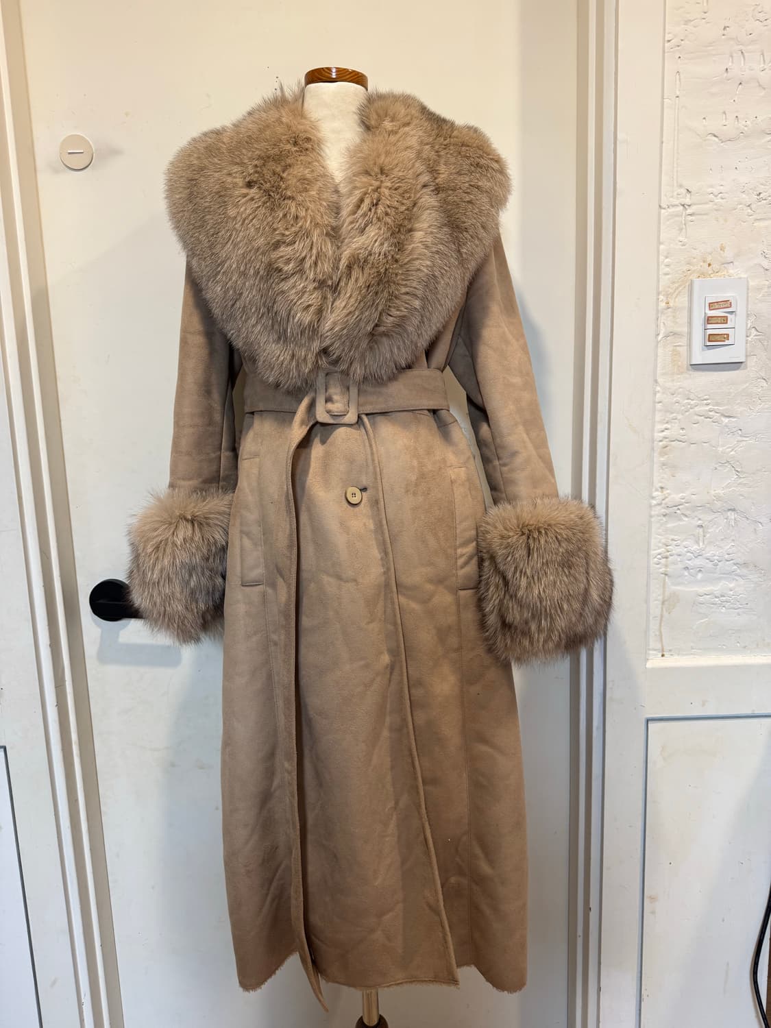 myeyeko 마이아이코 폭스퍼 무스탕 상품이미지5