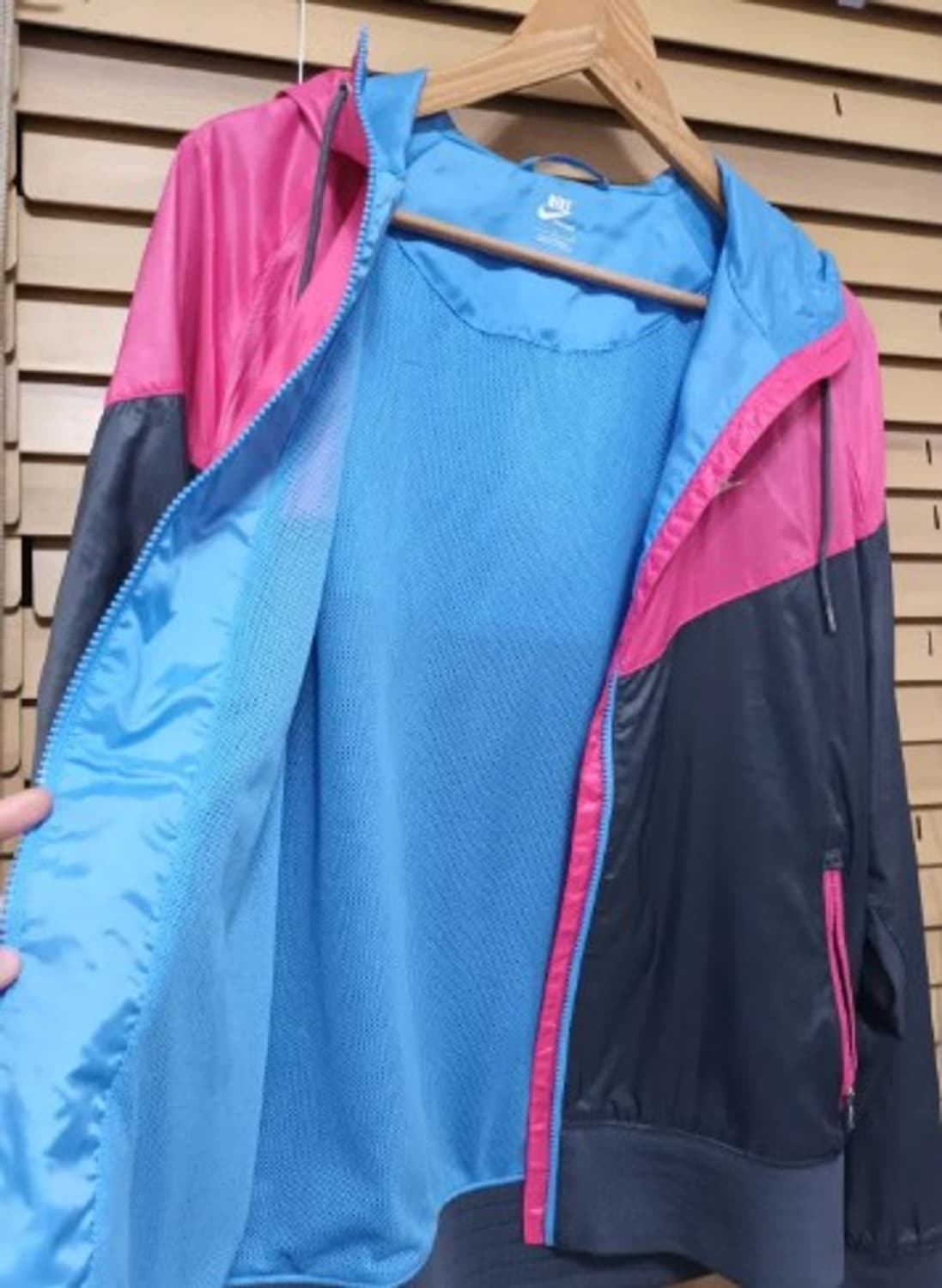 나이키 윈드러너바람막이 100사이즈 175/92A 상품이미지4