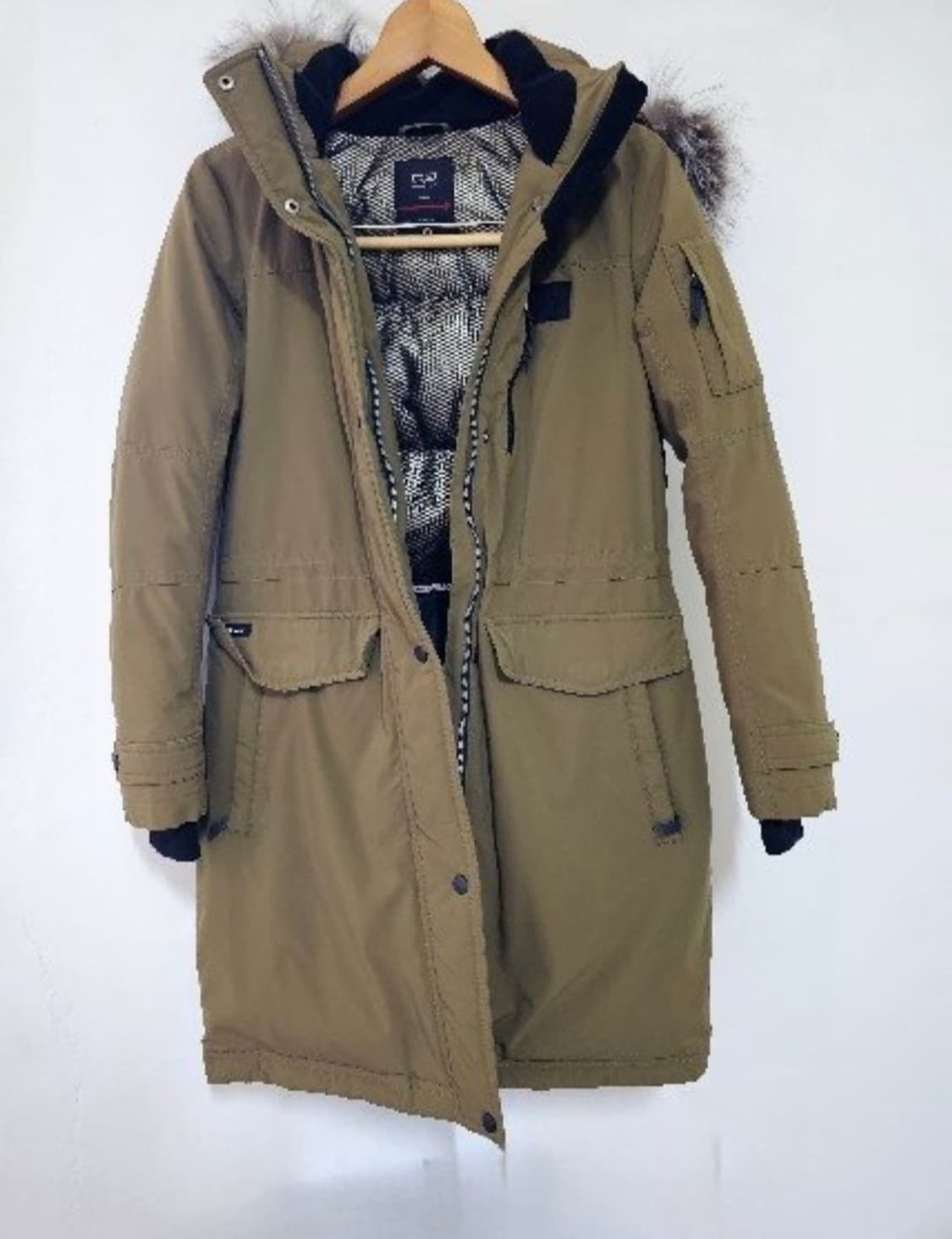 알피나 베어트랙 천연여우털  거위솜털90% 카키색 패딩 90 상품이미지1