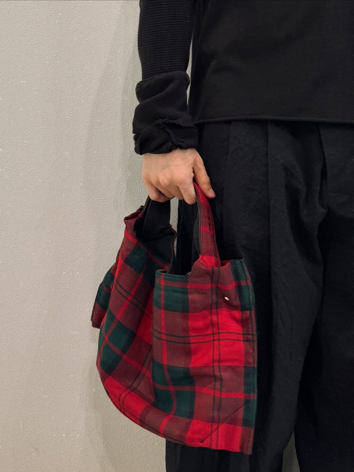 꼼데가르송 꼼꼼 타탄 체크 핸드백 상품이미지1