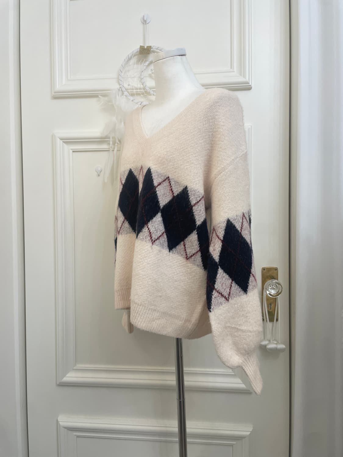 cream diamond point basic loose sweater 상품이미지2