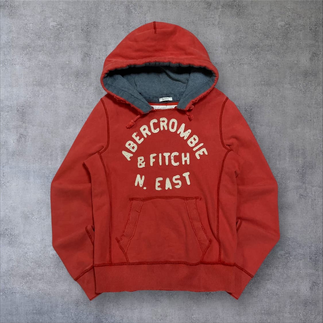 아베크롬비 y2k 스펠아웃 빅로고 오렌지 후드티 상품이미지1