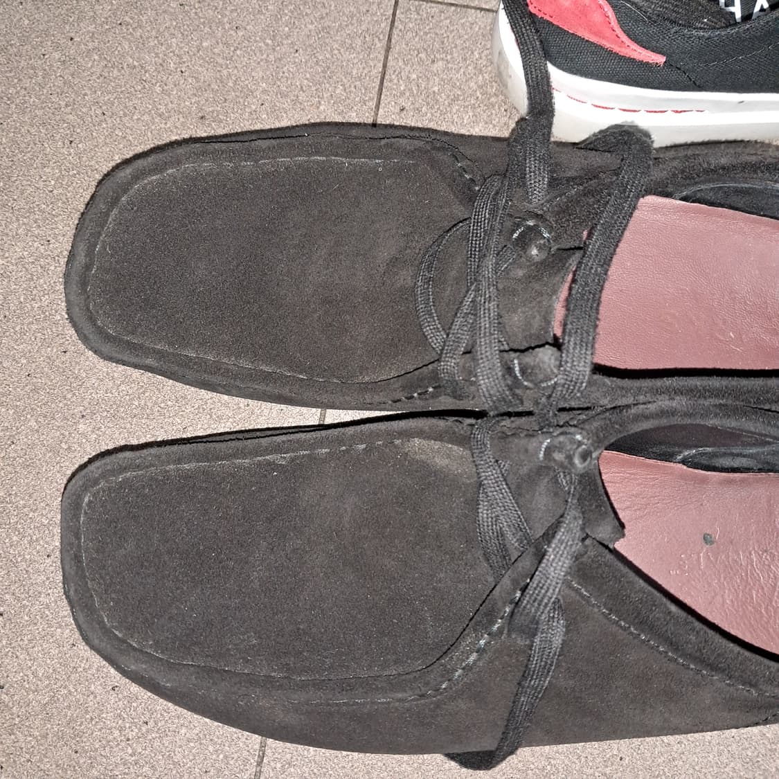 Clarks 왈라비 스웨이드 블랙 상품이미지1
