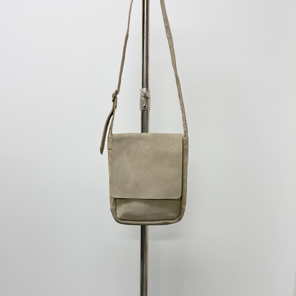 Porter suede cross bag 상품이미지1