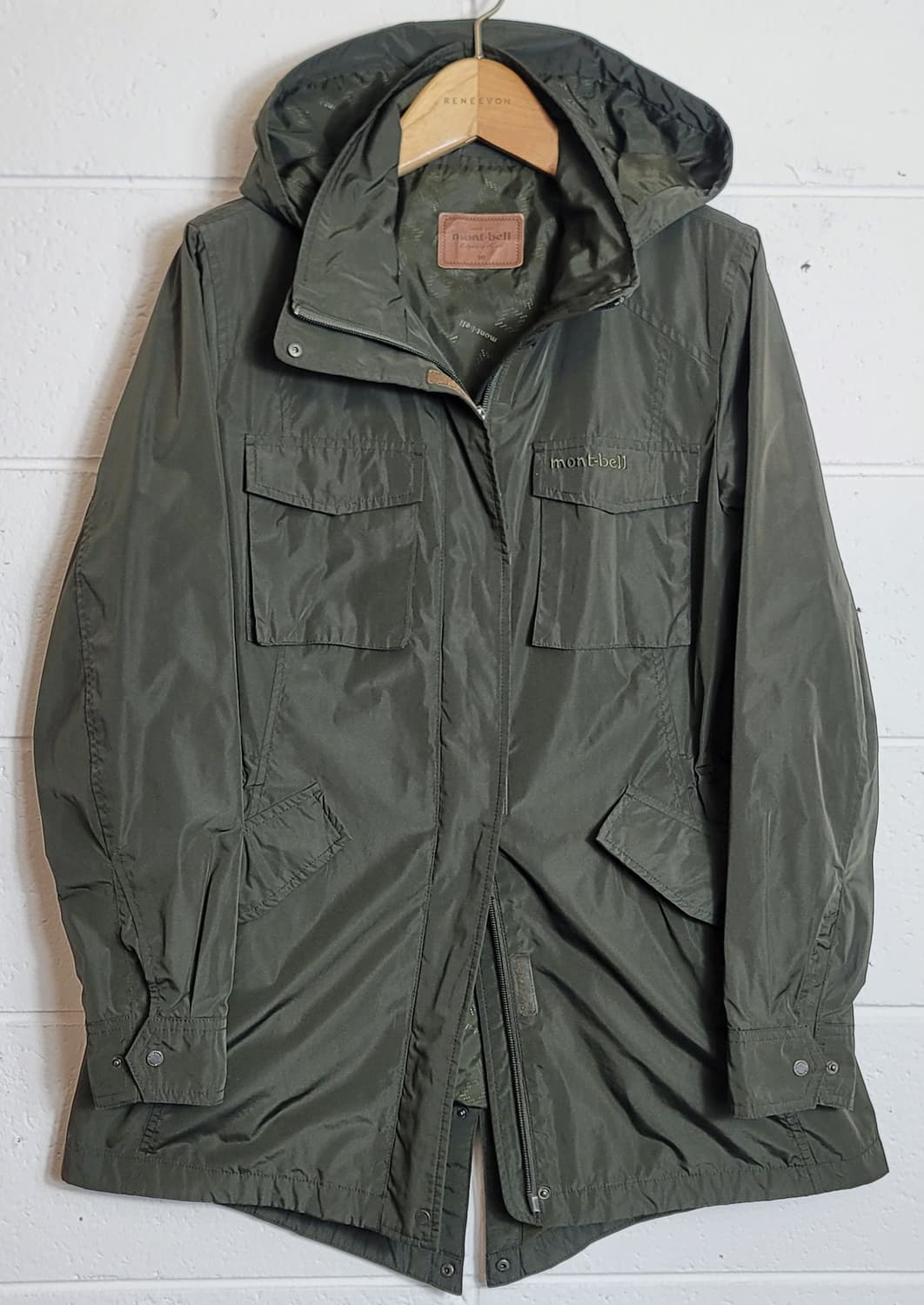 몽벨(mont-bell, 여성용) 후드 바람막이자켓(점퍼) 판매 상품이미지2