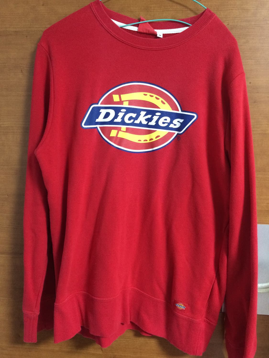 디키즈 레드 맨투맨 상품이미지1