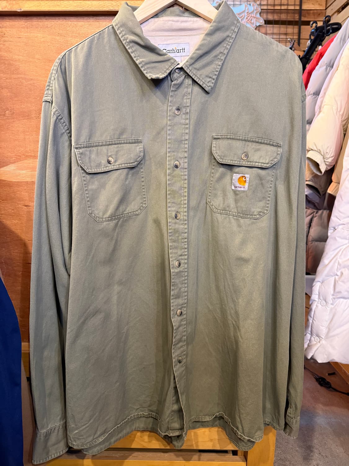 칼하트 카키 셔츠 상품이미지1