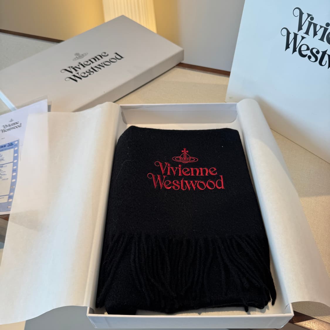 비비안 웨스트우드 상품이미지3