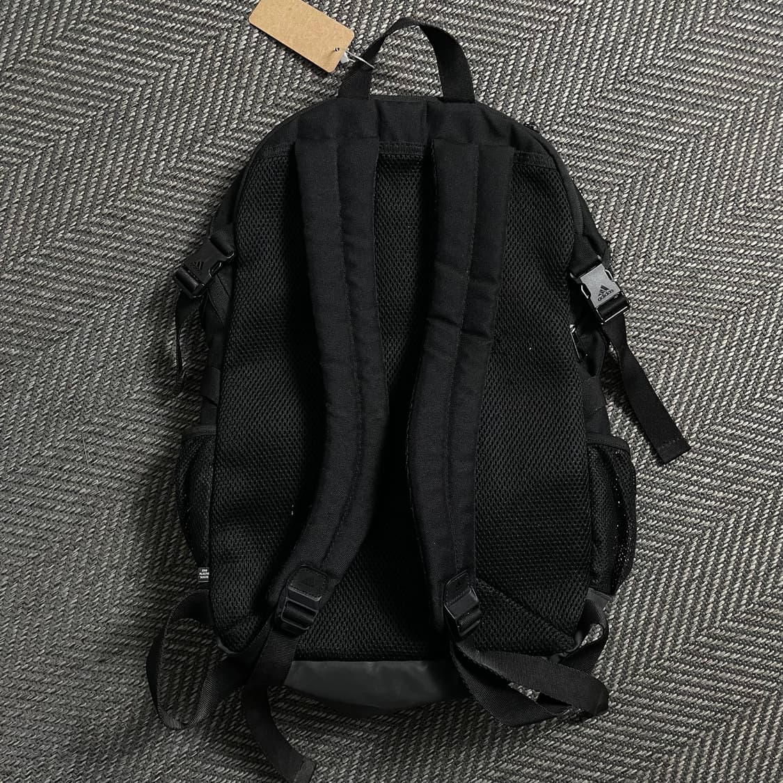 아디다스 삼선 스트라이프 디테일 백팩 블랙o 5052 상품이미지2
