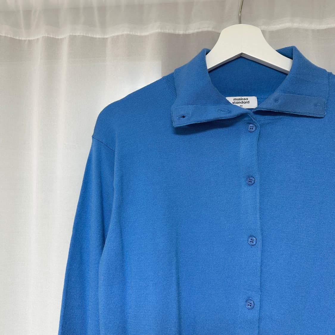 무탠다드 우먼즈 에센셜 하이 넥 가디건 [블루] - M 상품이미지4