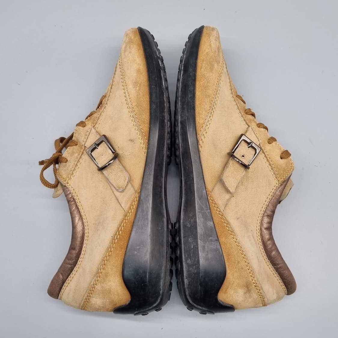 토즈 스웨이드 여성스니커즈245 굽4.5 상품이미지5