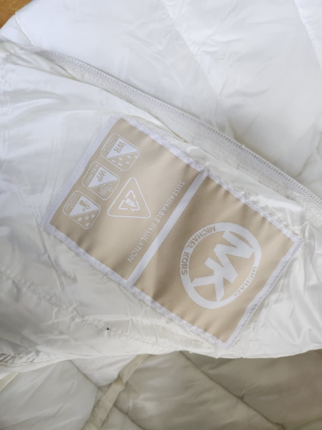 마이클코어스 토끼털벨트패딩 상품이미지7