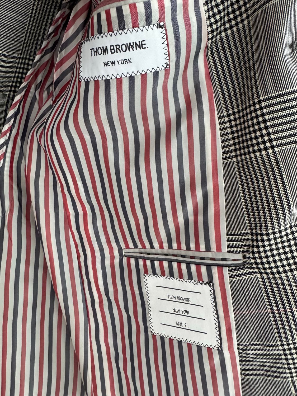 [Thom Browne] 톰브라운 체크 블레이저 사이즈 2 상품이미지4