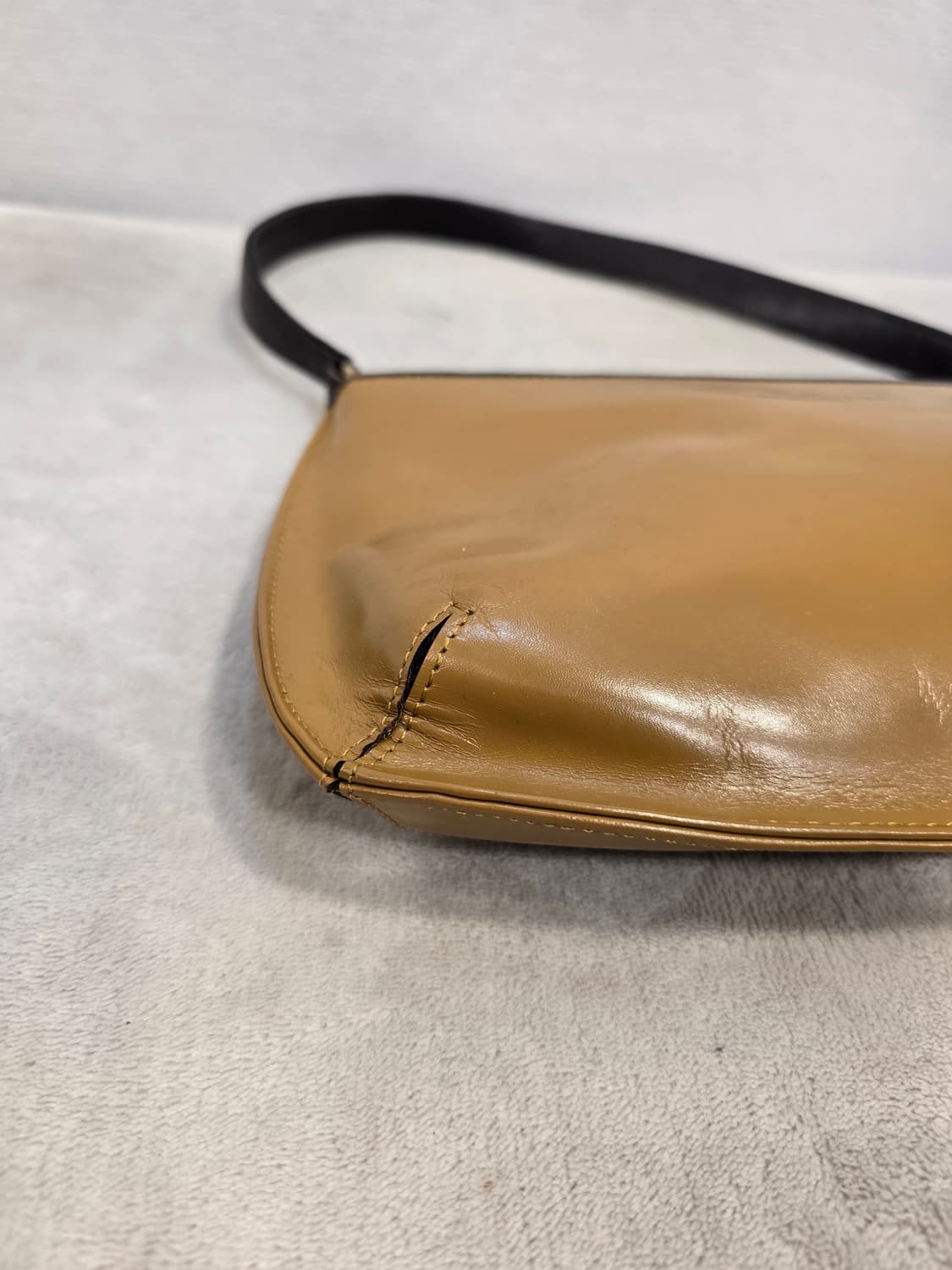 발렌시아가 카멜 숄더백 상품이미지7