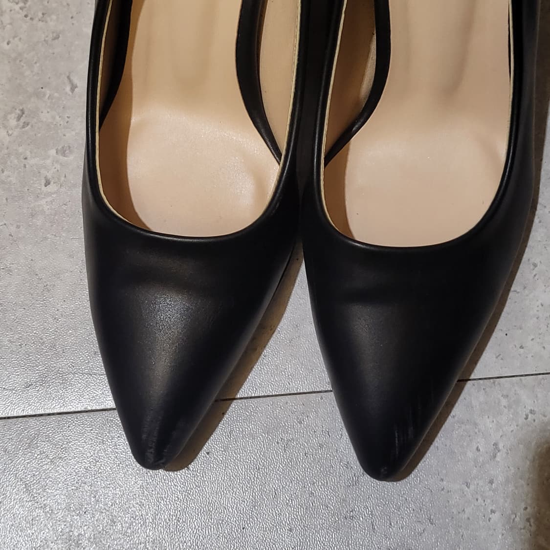 사뿐 블랙 펌프스힐 상품이미지5