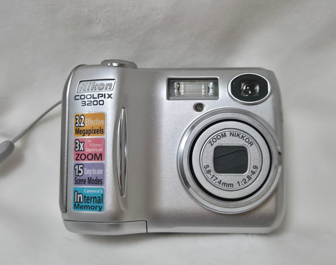 니콘 쿨픽스 3200 Nikon Coolpix 3200 실버 판매 상품이미지1