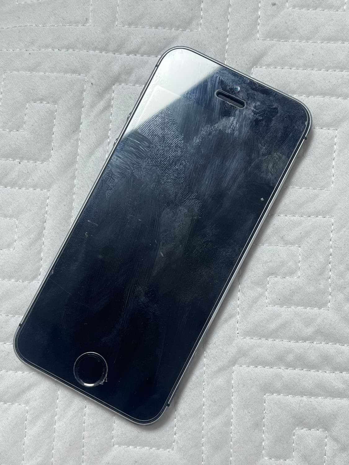 아이폰 se 스페이스 그레이 상품이미지2