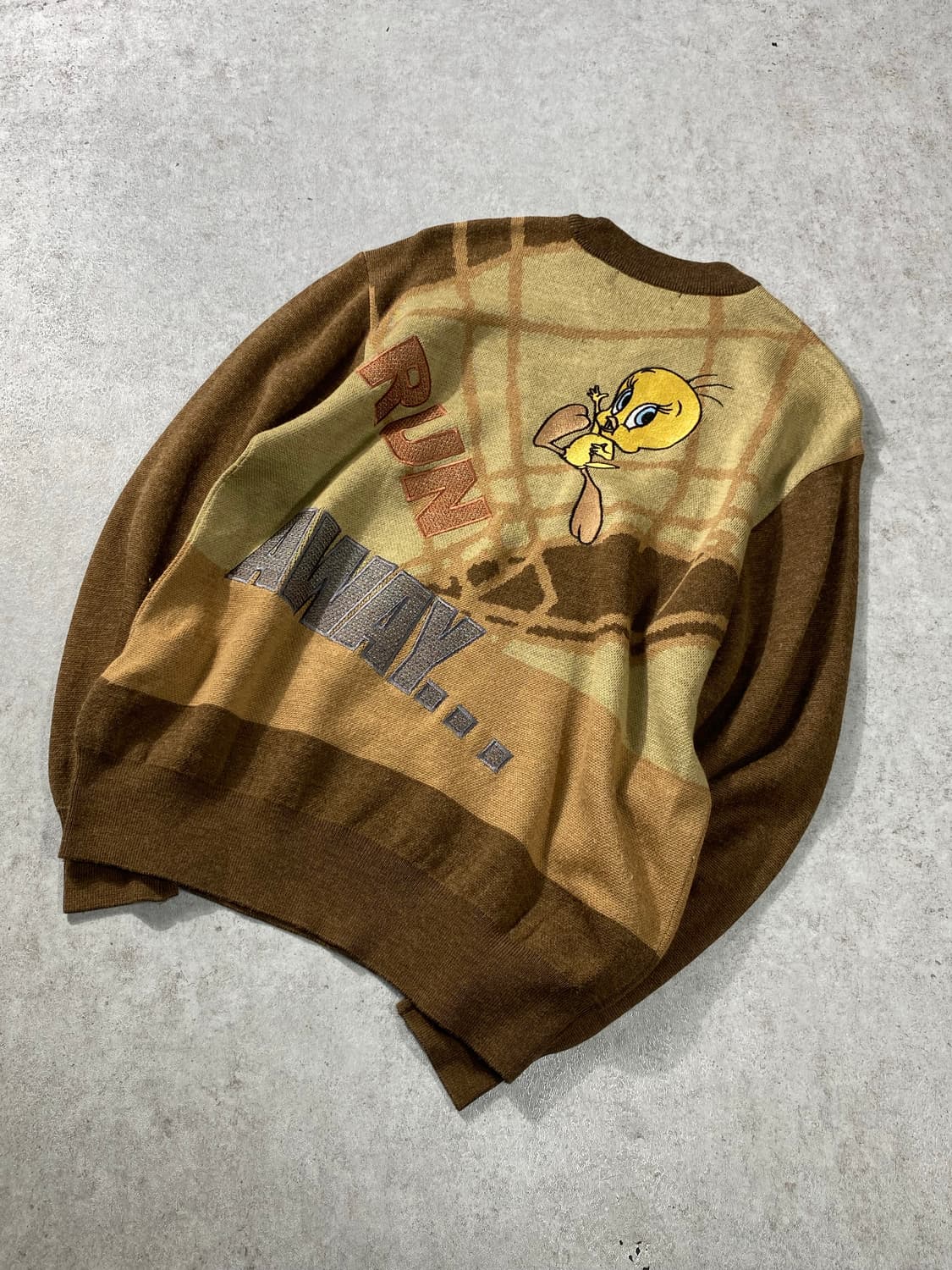 [50] BOLL RAUSE 루니툰즈 자수 브라운 울 니트 상품이미지3