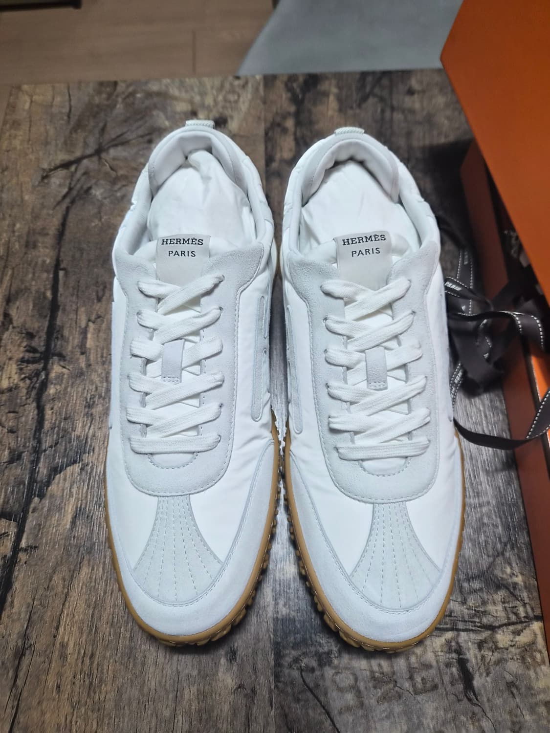 (새상품) 에르메스 제트 스니커즈 41.5 상품이미지3