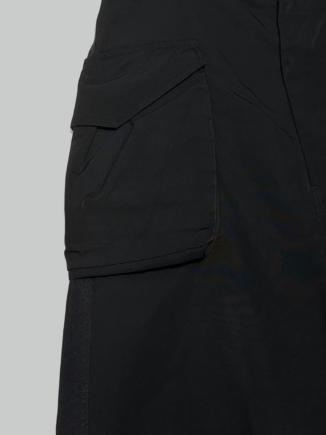 준야 와타나베 23aw 와이드 포켓 카고팬츠 상품이미지4