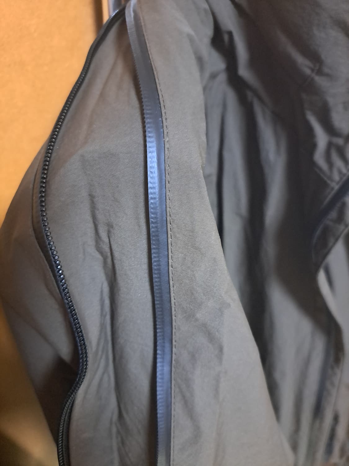 프리커 back zipped hooded jacket L 105 상품이미지3