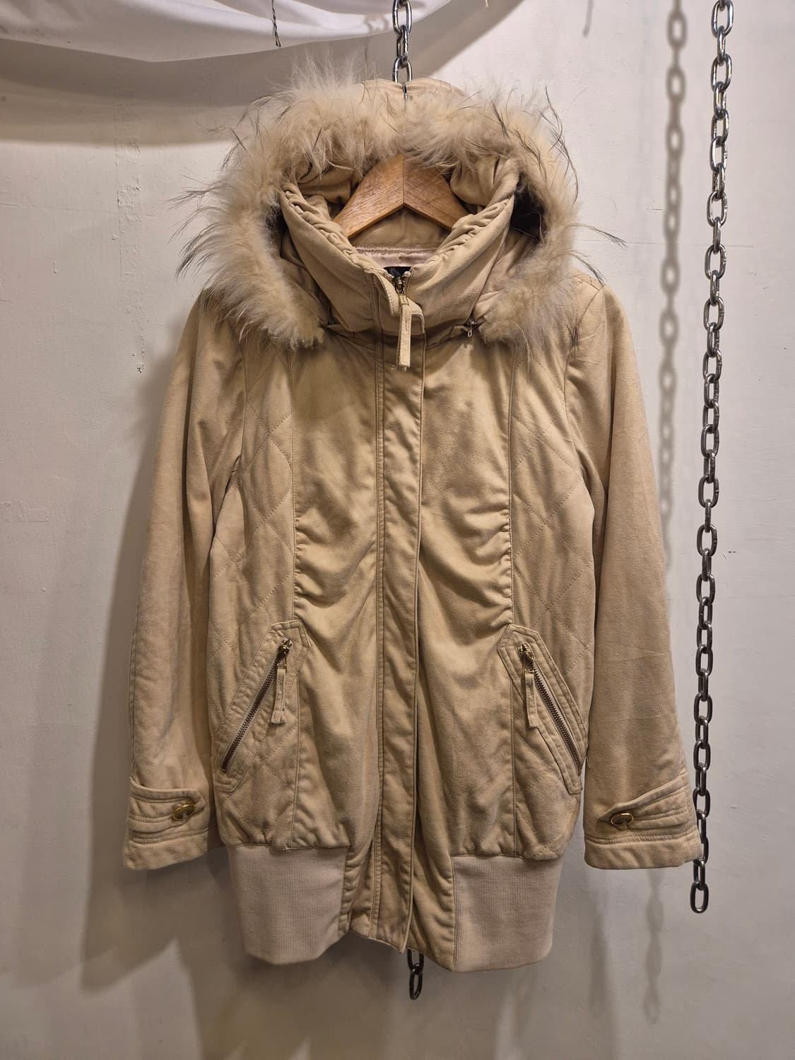 스웨이드 퍼 후드 베이지 투웨이 경량 패딩 자켓 갸루 y2k 상품이미지2