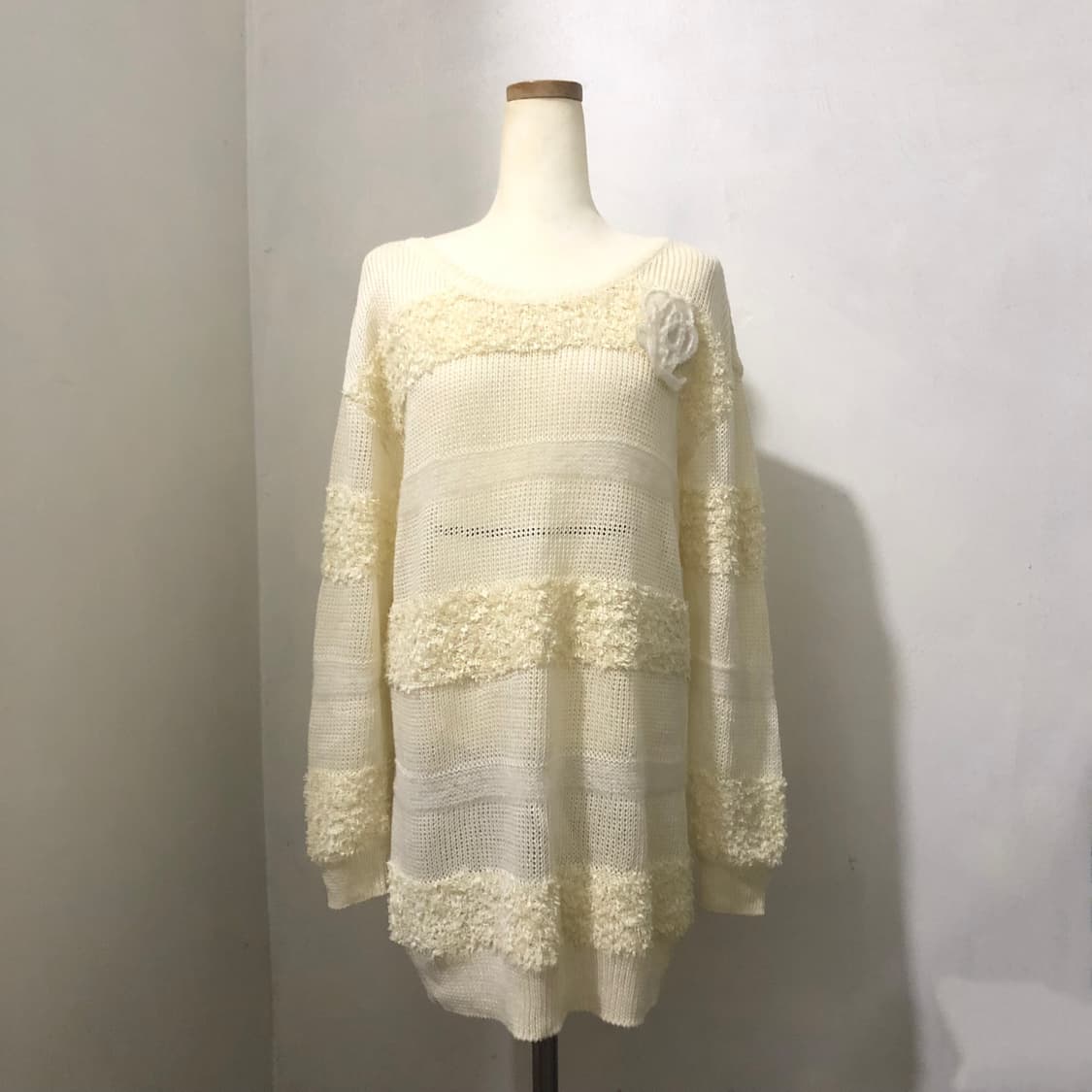 오즈세컨 아이보리 코사지 롱 니트 페어리 빈티지 상품이미지1