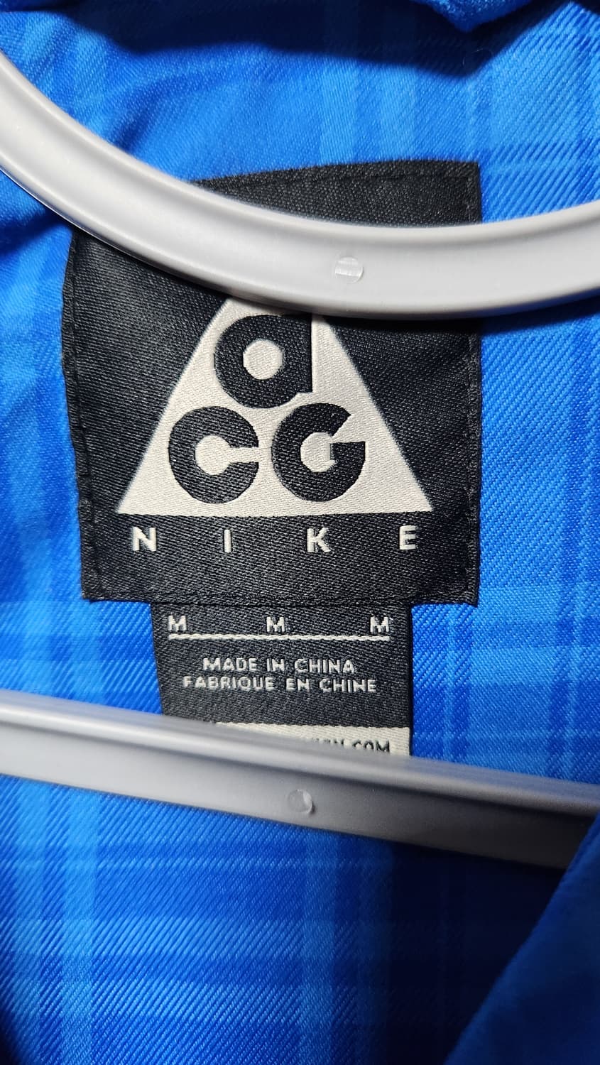 나이키acg 패딩 M 상품이미지4