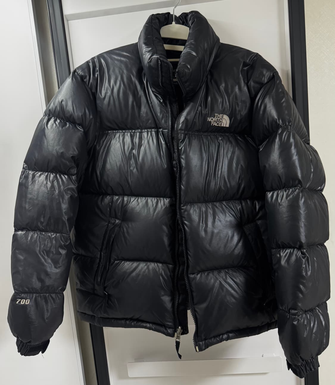 노스페이스 희귀 해외판 유광 눕시700 S 상품이미지2