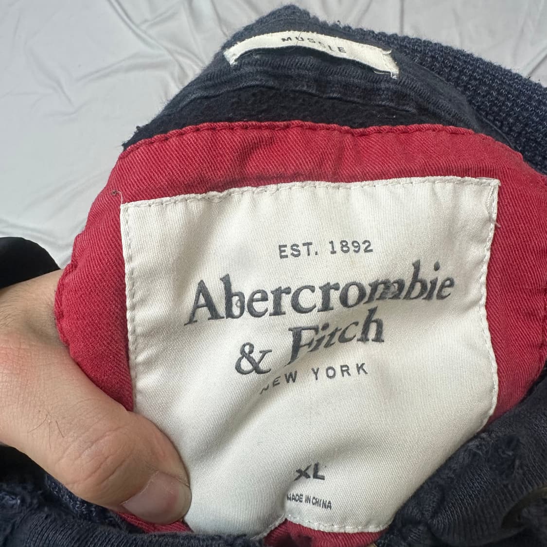 아베크롬비 타이트핏 네이비디스후드집업 XL 상품이미지3