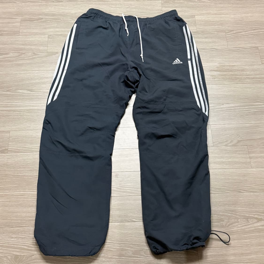 아디다스 조거팬츠 챠콜 상품이미지1