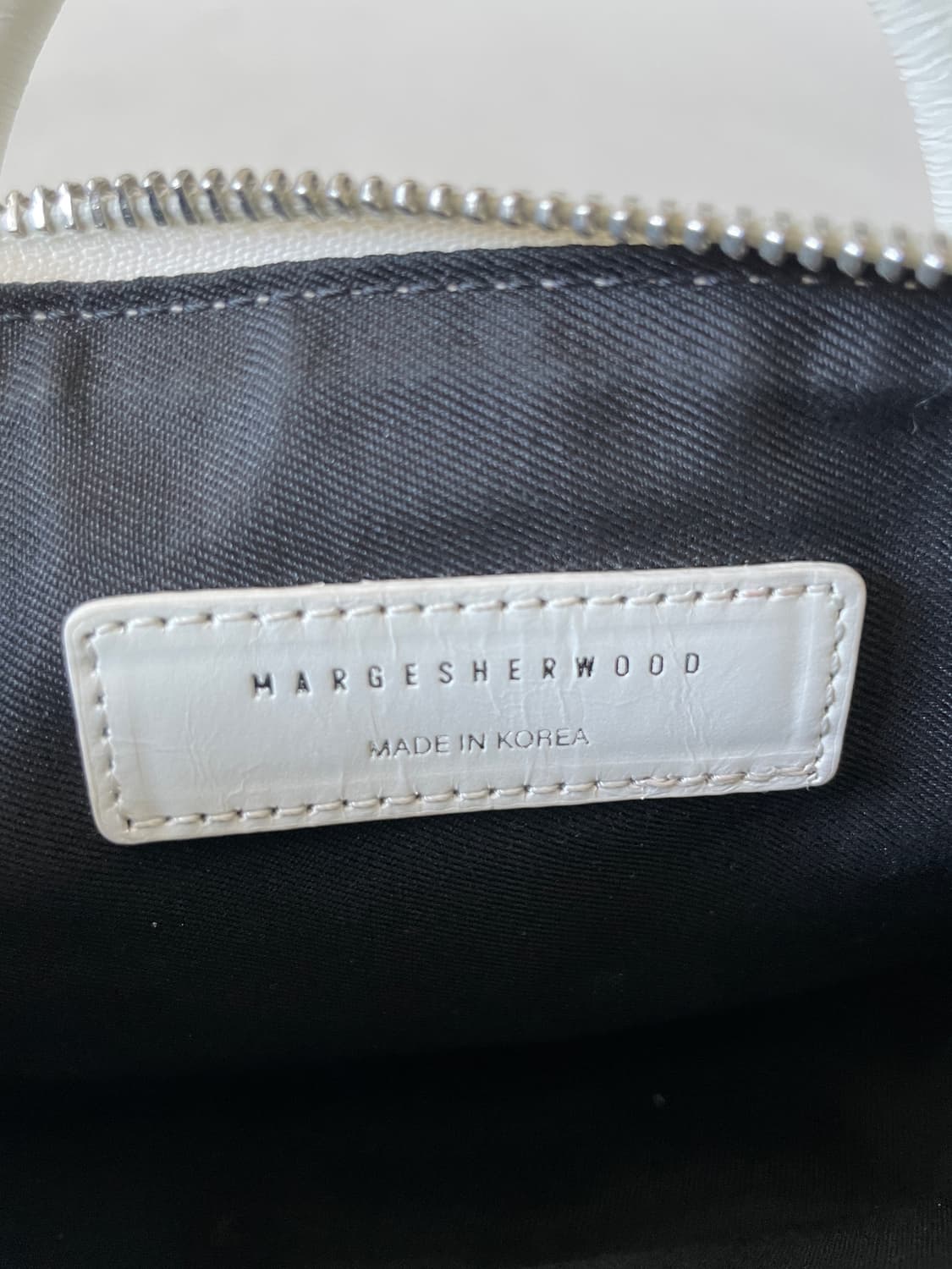 마지셔우드(MARGESHERWOOD) 레더 토트 숄더백 상품이미지8