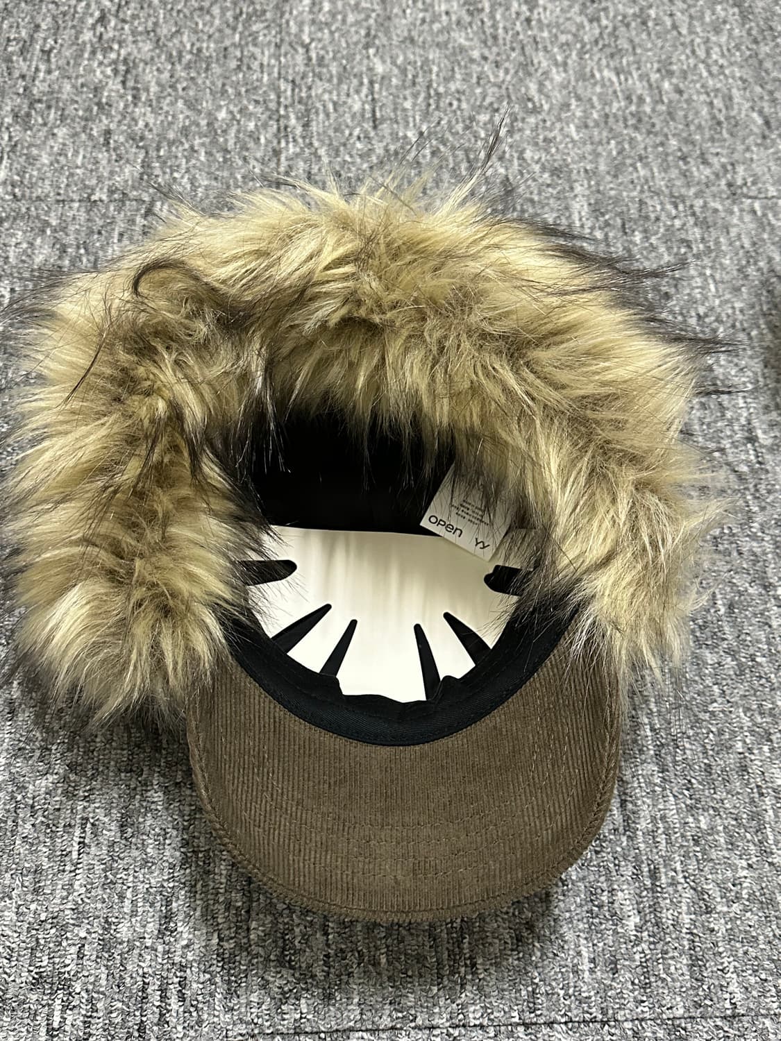 Open yy 오픈와이와이 이어플랩 모자 볼캡 퍼 카키 상품이미지4