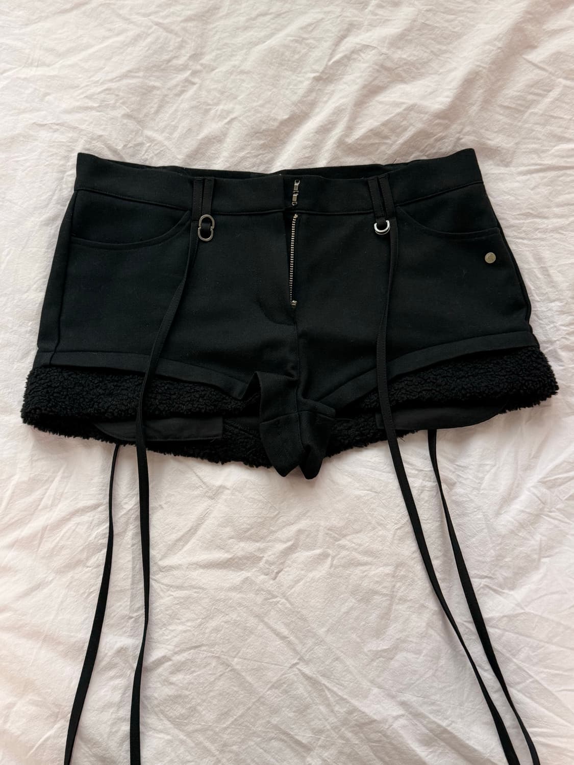 오호스 마이크로 울 쇼츠 블랙 상품이미지1