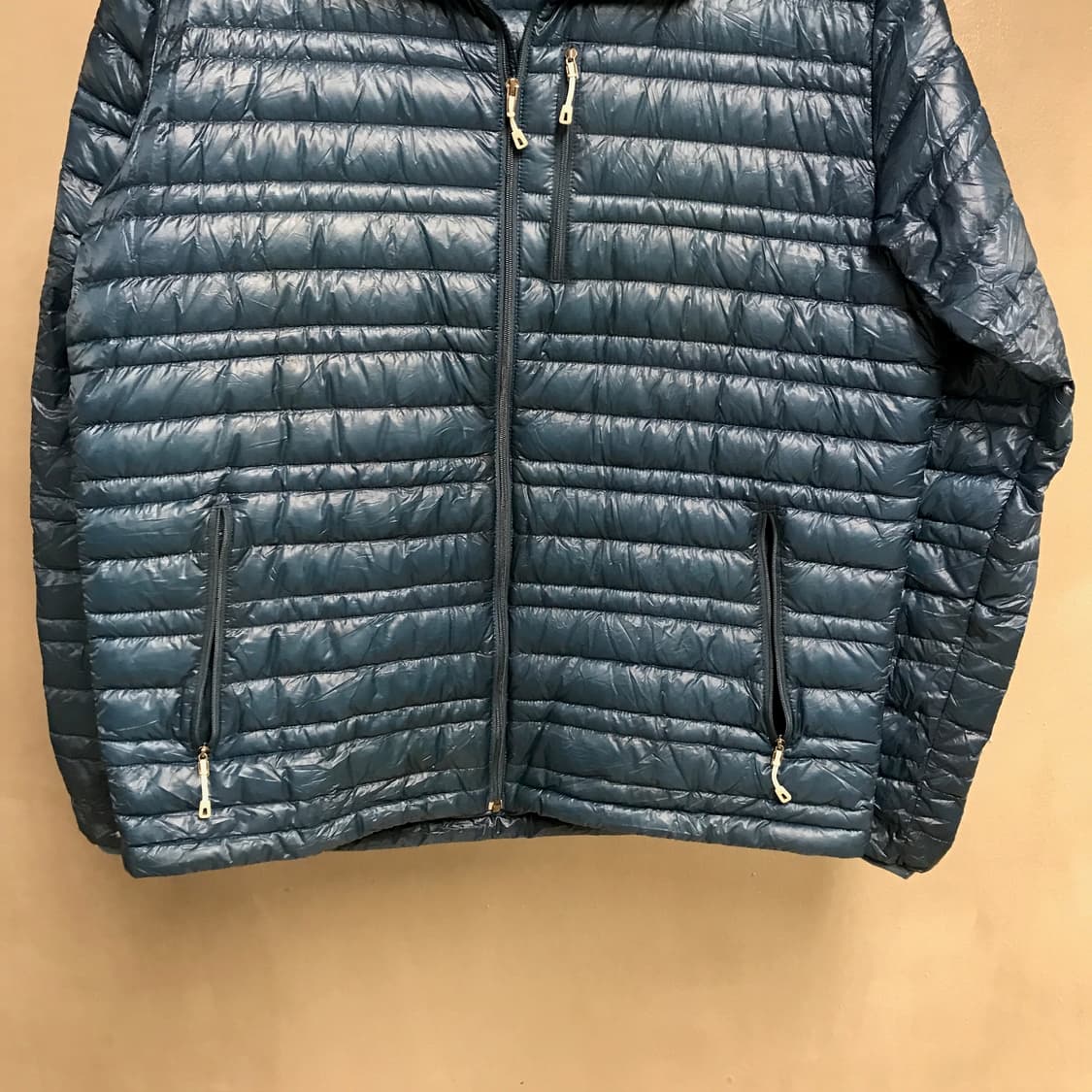 파타고니아 경량 패딩 L 상품이미지3