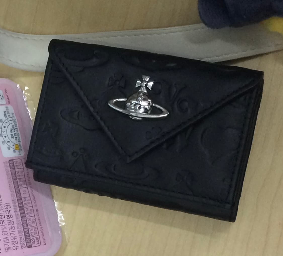 !!지갑 분실!! 비비안웨스트우드 검은색 반지갑 찾습니다 상품이미지1