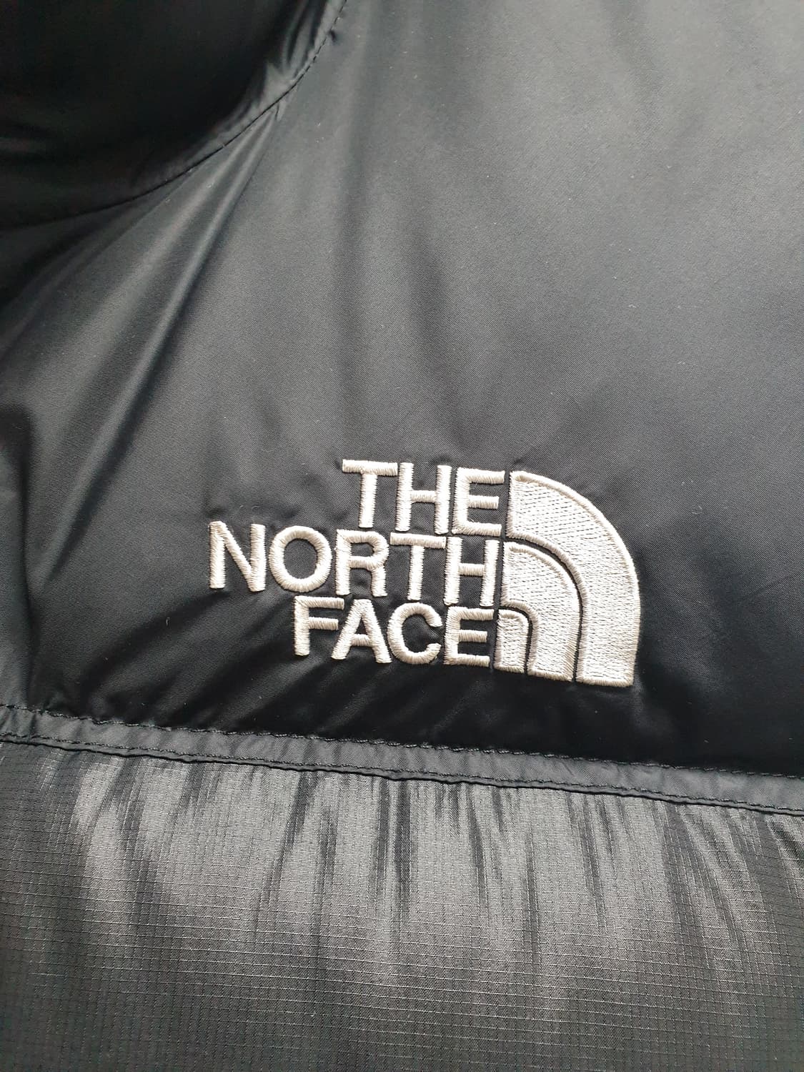 [남95~100] 노스페이스 눕시 패딩조끼 블랙 상품이미지3