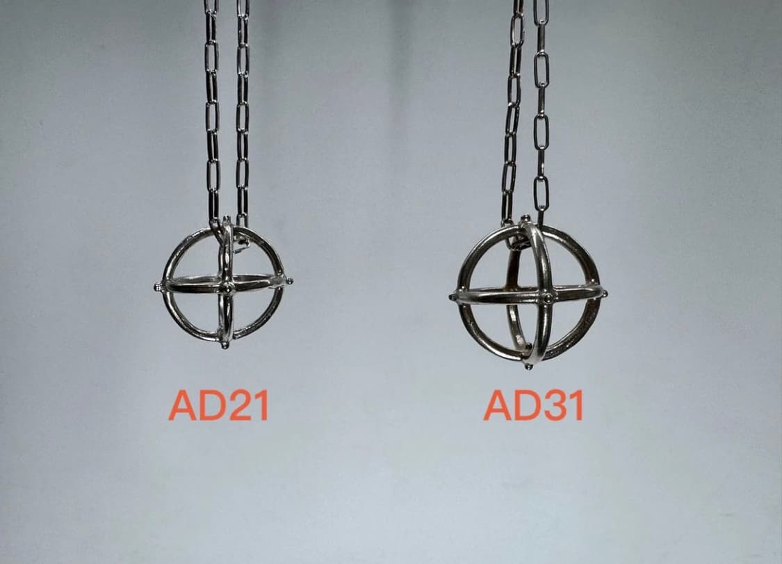 globe neckalce 구매 원합니다 상품이미지3